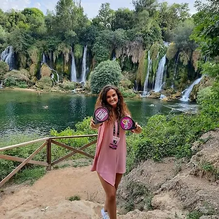 Family Near Old Town アパート モスタル