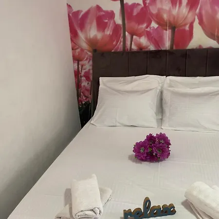 Apartment Family Near Old Town